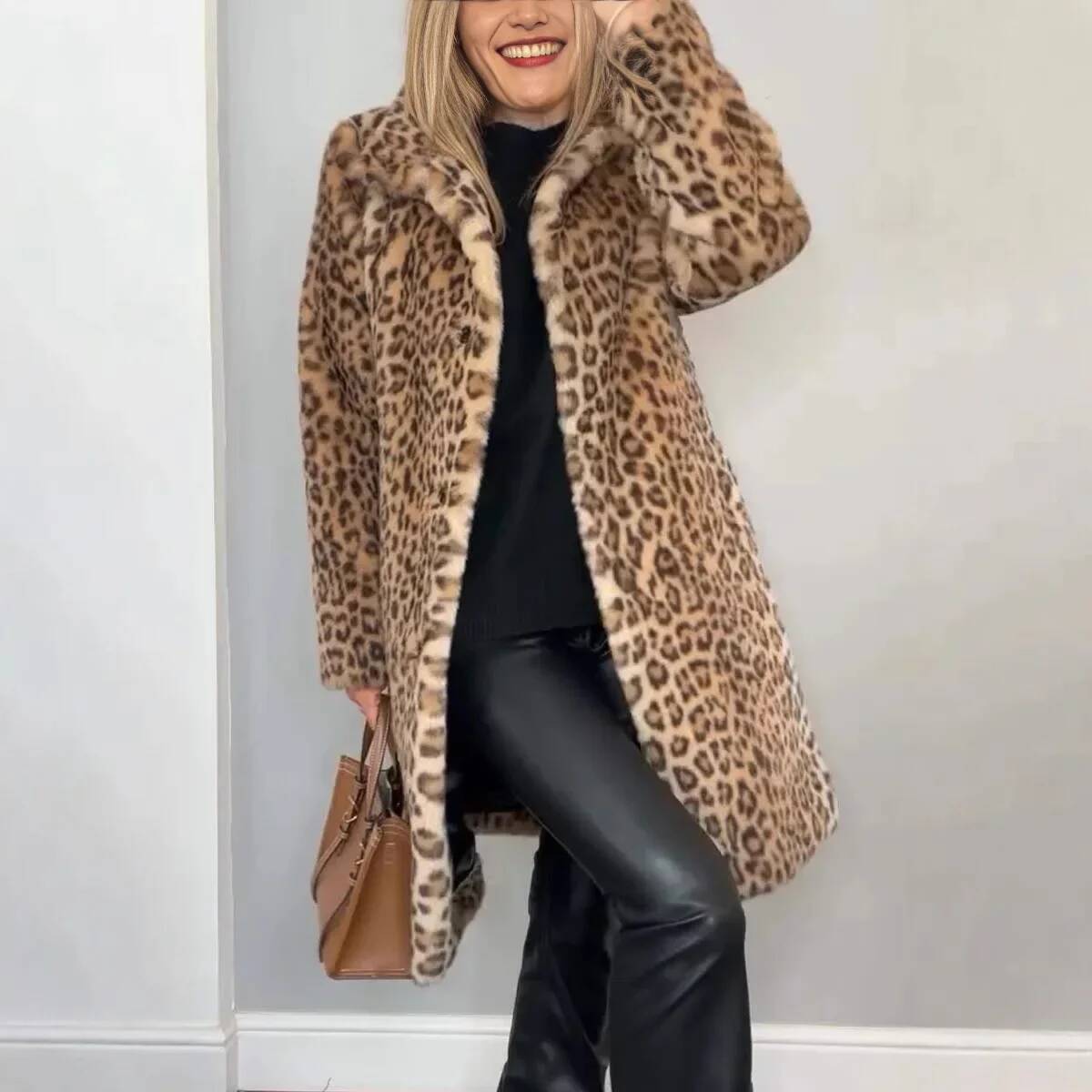 Winter Clothing Taiwan - Fashionable Leopard Print Plush Mid-Length Jacket