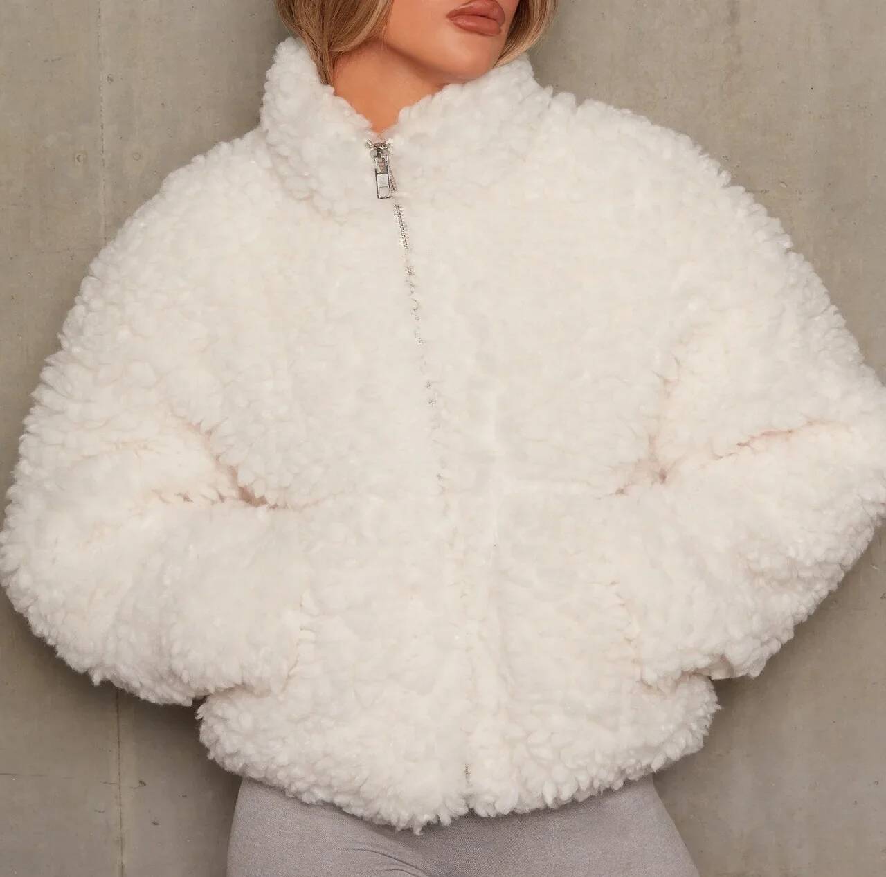 2026 Autumn Winter Fur Clothin - огляд і ціна Winter Clothing Taiwan
