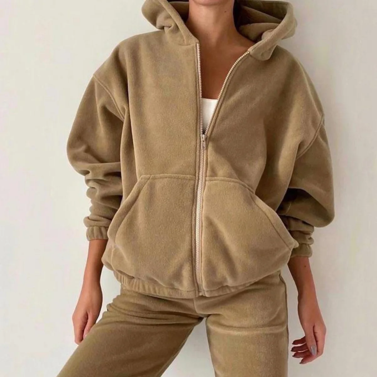 Europe America 2025 Autumn and - огляд і ціна Winter Clothing Europe